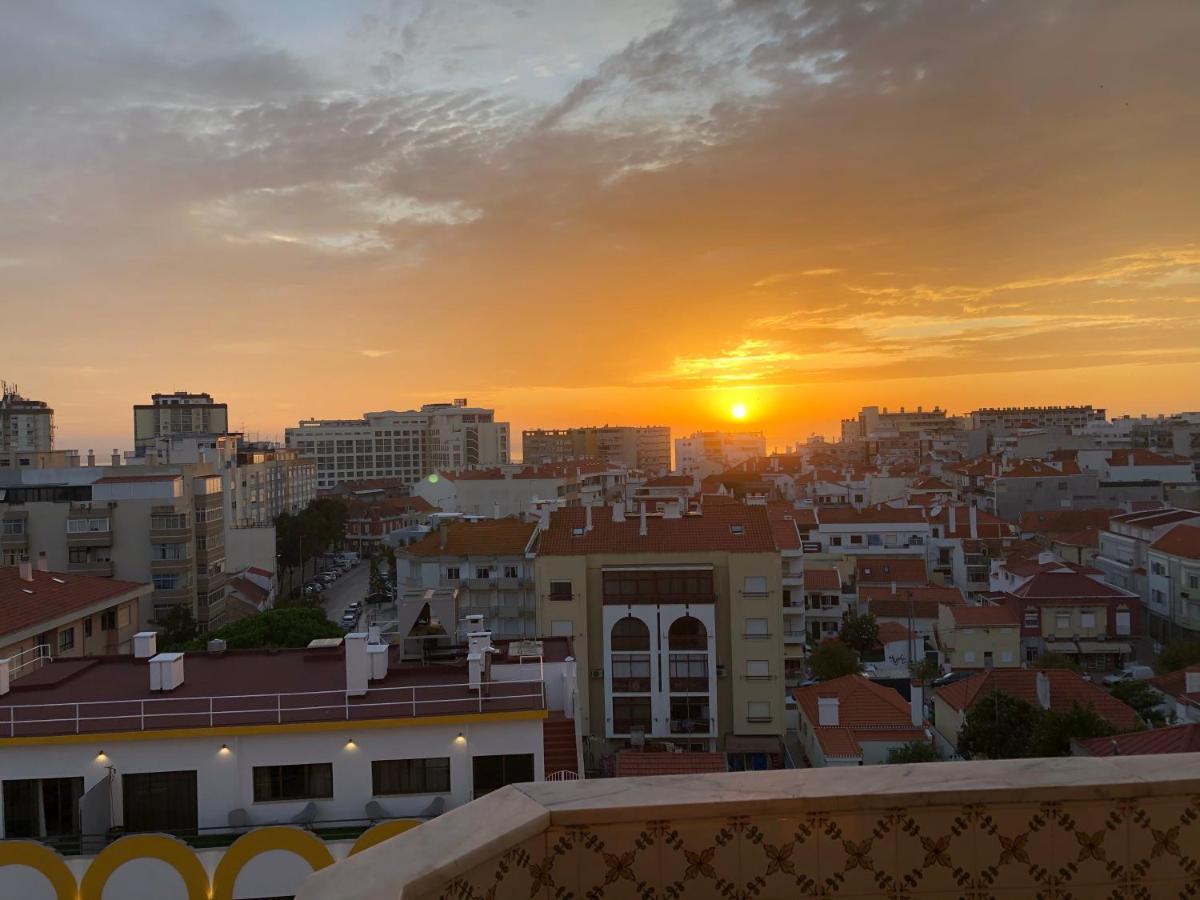 Lovely Lisboa Costa Da Caparica Seaview Apartment Exterior photo